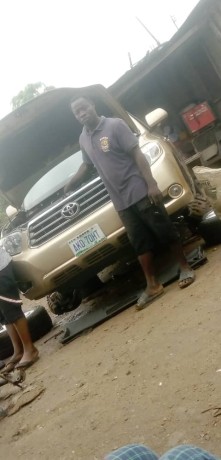 udoh-automobile-mechanic-or-repair-service-lagos-big-0